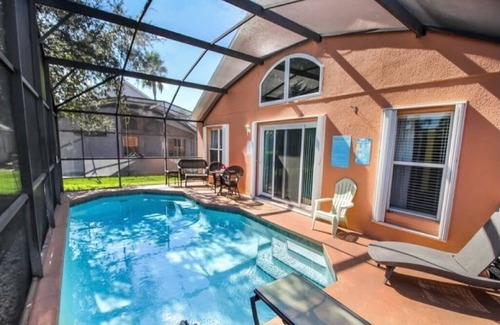 Lake Berkley Villa | Ref 17. Lake Berkley. Superb Villa , own pool. BBQ.Nr Disney