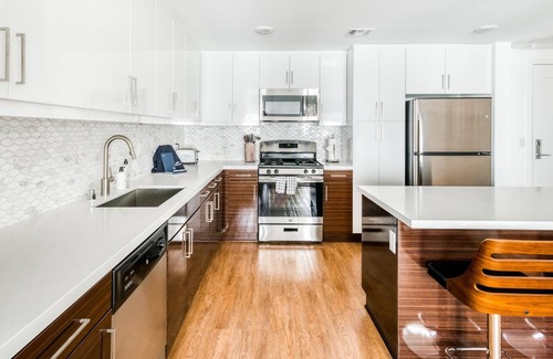 Glendale Apartment | Refined 1BR in Glendale with Tons of Amenities