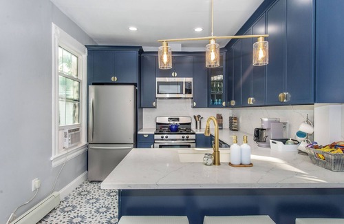 McGinley Square Apartment | Refined 2BR Free Parking Easy PATH to NYC