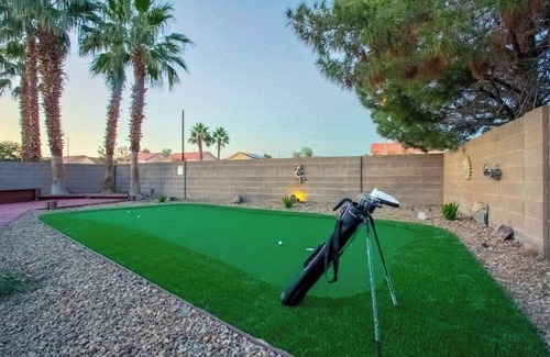 North Las Vegas House | Refined 5BR Vegas Home w/Pool, Spa, & Pool Table
