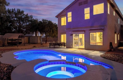 North Las Vegas House | Refined 5BR Vegas Home w/Pool, Spa, & Pool Table