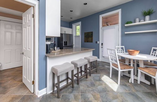 Mount Adams House | Refined & Elegant @ The Eden Park Inn