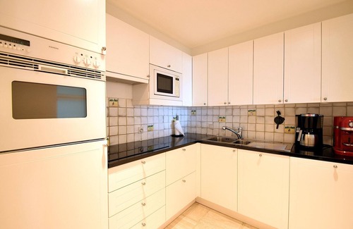 De Haan Apartment | Refined Seaview Apartment