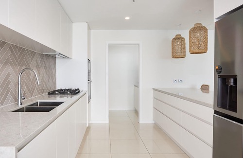 Tweed Heads Apartment | Reflections 1903- Oceanfront Luxury-Relax in this fully renovated Sub Penthouse.