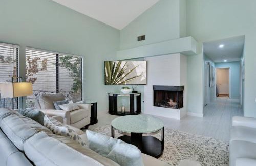 La Quinta House | Refreshing Desert Escape near LQ Resort