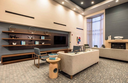 Richardson Hotel | Refreshing Pool Stay Near UTD | Gym, Swimming Pool & Pet-Friendly