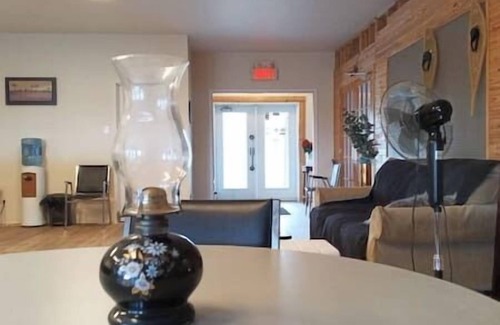 Senneterre Cabin | Refreshing Stay near Seneterre
