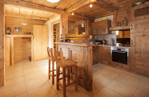 Notre-Dame-de-Bellecombe House | Refuge DES Ptits Loups