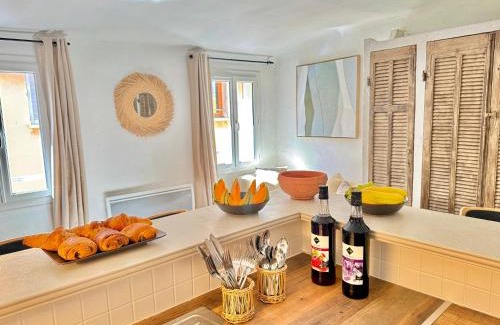 Aix-en-Provence Historic Centre Apartment | Refuge reposant - Centre ville - Espace Bureau