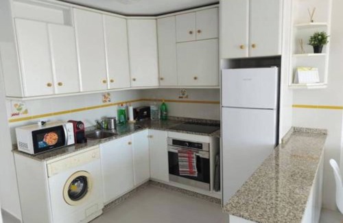 Puerto de Mazarron Apartment | Refugio Sereno: Cool apartment in bay.