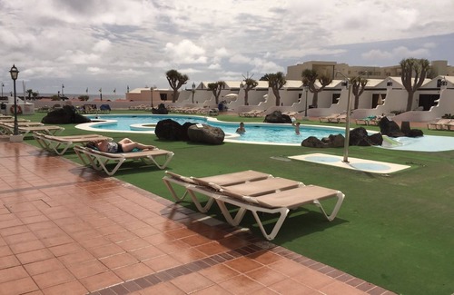 Costa Teguise Villa | Refurbished 1 bedroom villa sands beach