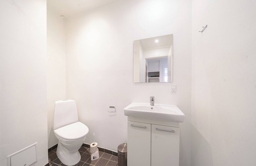 Amager Apartment | Refurbished 2-BR close to the airport - 144
