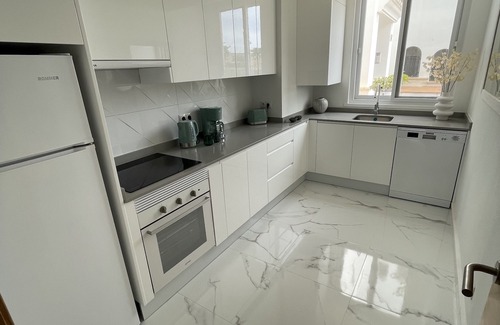 Jeronimo y Avileses y Balsicas de Arriba Apartment | Refurbished 2023 Ground Floor Apartment With Large Terrace, Garden. FREE WIFI
