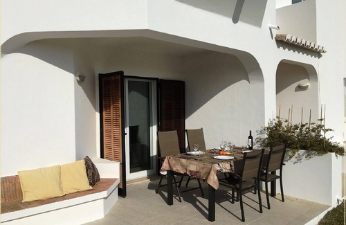 Alpouvar Apartment | Refurbished luxury ground floor corner apartment facing south! Cable, WiFi & Airco