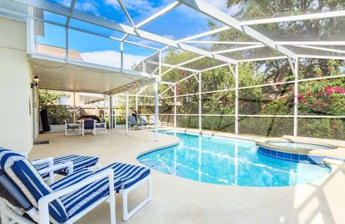 Esprit Villa | ⭐ Refurbished Spacious 4 bed Family Home | Only 10 minutes to Disney! ⭐