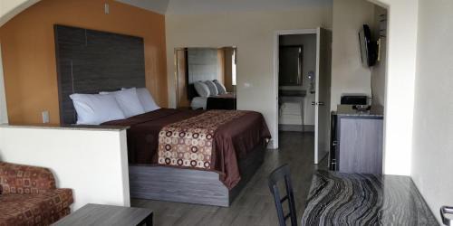 Galena Park Hotel | Regency Inn and Suites Galena Park
