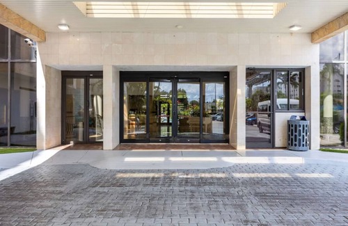Flagami Hotel | Regency Miami by Sonest 2 bed