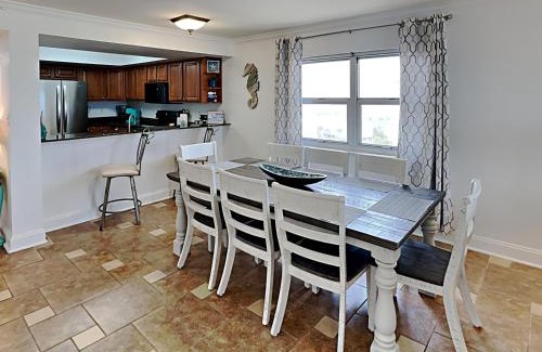 Pensacola Beach Apartment | Regency Towers #801 West