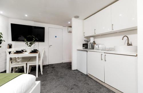 Mayfair Apartment | Regents Street's Superb Studios!