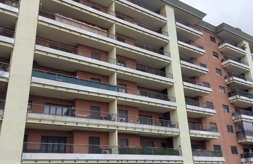Centro Giano Apartment | Regina Cyclarum Suite. Vacation home near Rome Fair and FCO airport!
