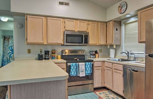 Plantations East Condo | Rehoboth/Lewes/Dewey Condo w/Porch - 15 Mins From Beach!