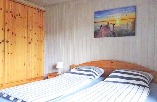 Mirow House | Reiher 18 - Gemütlicher Ferienbungalow für 4 Personen mit Eigener Sauna