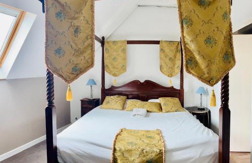 Tinteniac House | Relais Guinguette