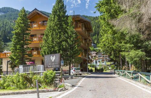 Campitello di Fassa Hotel | Relais San Giusto