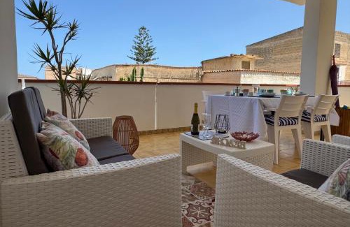 Alcamo Marina Apartment | Relax and Comfort 3 Bedrooms with AC Near the Beach with Terrace and Free Parking