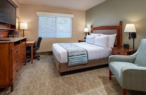 Coronado Hotel | Relax and Recharge! Outdoor Heated Pool, Private Parking, Beach Access!