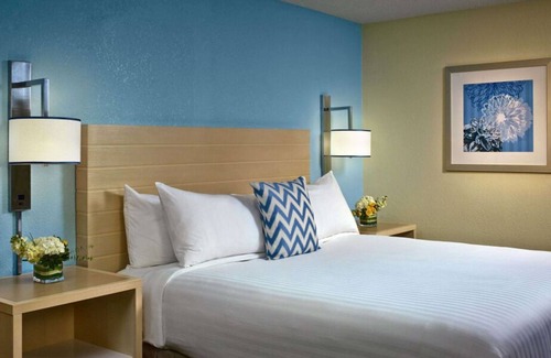 Sharonville House | Relax and Recharge! Free Breakfast, Free Parking, Pets Allowed