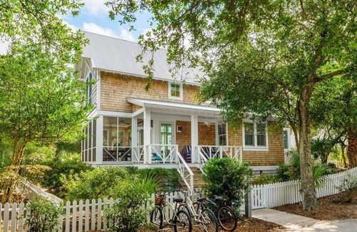 Cape Fear Station House | Relax and Reset in Two Home Cape Fear Station Compound Sleeps 14 Both Clubs