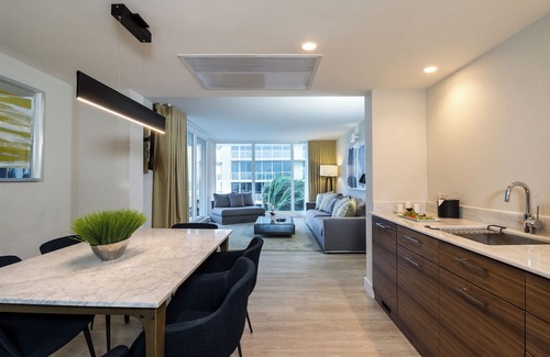 Central Beach Hotel | Relax and Unwind! Direct Beach Access, Onsite Pools