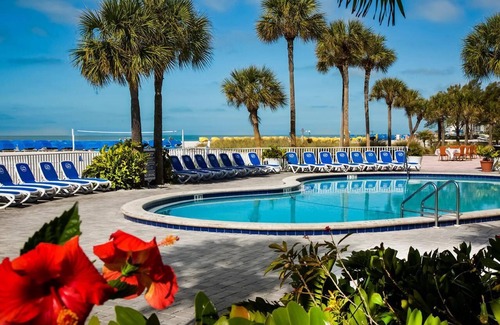 St. Pete Beach Hotel | Relax and Unwind! 2 Units w/Kitchenettes, Parking, Outdoor Swimming Pool!