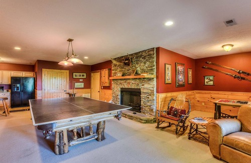 Waynesville Cabin | Relax at 4100 Ft - Views of Smoky Mountain National Park