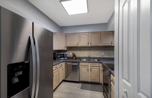 Bradenton Beach Condo | Relax at Bay Bliss-Bay Views & Steps to Beach!