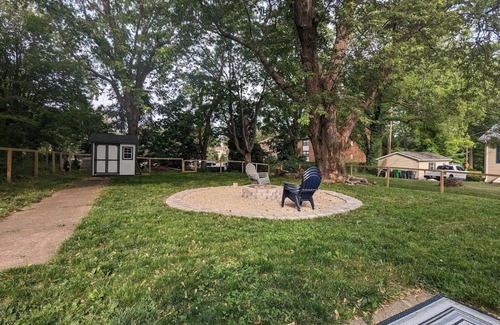 Erie Cottage | Relax at Moon Dogs Getaway!