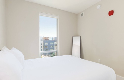 Crossroads Arts District Condo | Relax at Our Lavish Retreat Close to Arrowhead Stadium 648