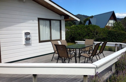 Pauanui Cottage | Relax at Pauanui - Pauanui Holiday Home