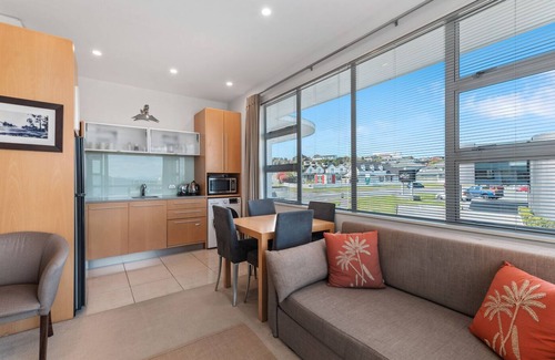 Taupo Cottage | Relax at Waimahana - Taupô Holiday Apartment