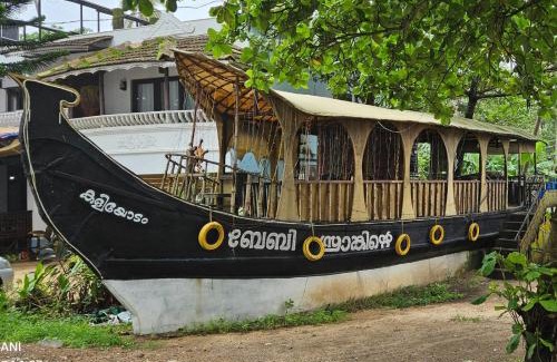 Kuzhuppilly Apartment | Relax Beach Inn