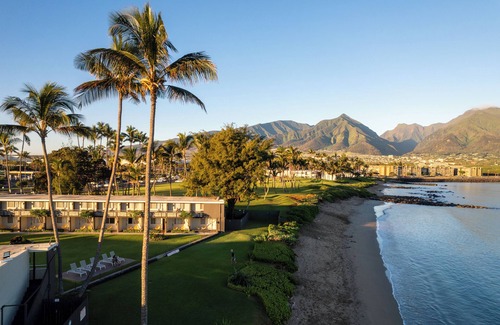 Kahului Hotel | Relax & Explore: Convenient Location, 4 Units, Outdoor Pool