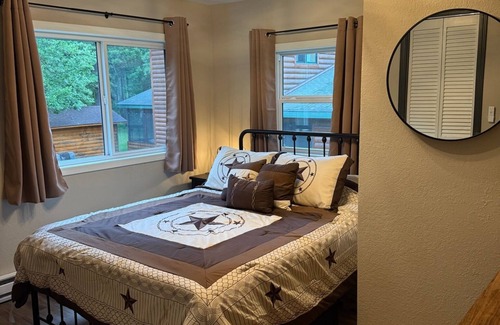 Breezy Point Cottage | Relax in Breezy Point Resort! Lake View Cottage, Pelican Lake, Golf, Fish, Fun!