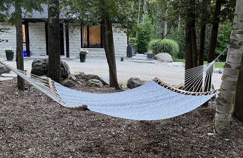 Meaford House | Relax in Nature in this 2 Bedroom home on a large lot.