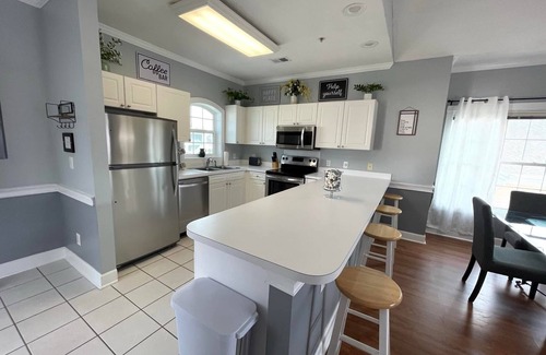 Central Myrtle Beach Condo | Relax in Style – Spacious 2BR Myrtle Beach Condo Near Everything