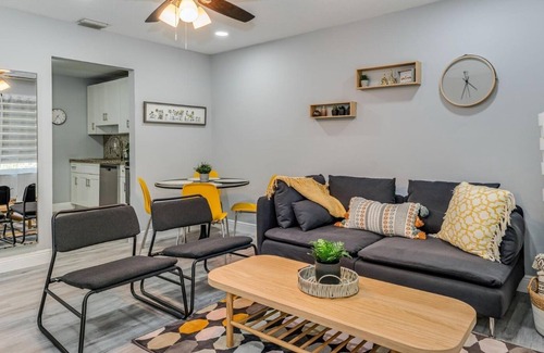 Edgewood Apartment | Relax in Style: Quiet Living in the Heart of Fort Lauderdale, FL