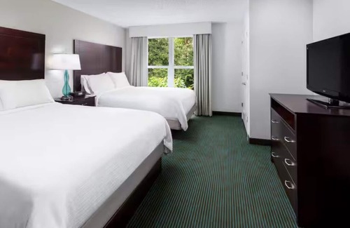 Florida Central Atlantic Coast Hotel | Relax in Style w/Roomy Accommodations + Attractions Nearby – Ideal Getaway