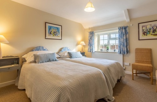 West Rudham House | Relax in this handsome brick and pantile cottage, set within the grounds of the owner's estate in th