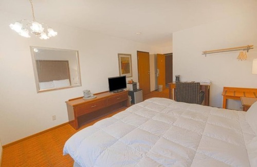 Harlan Hotel | Relax in Unit near Prairie Rose w/Pets & Free Parking