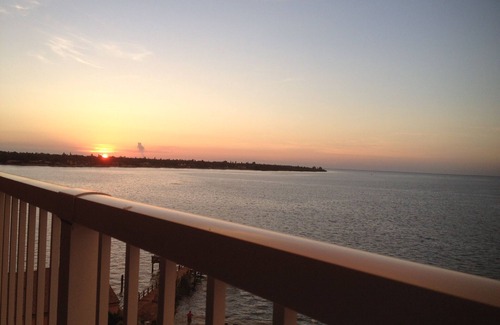 Pinellas Point Condo | Relax in Waterfront condo and enjoy sunrise and sunset from balcony